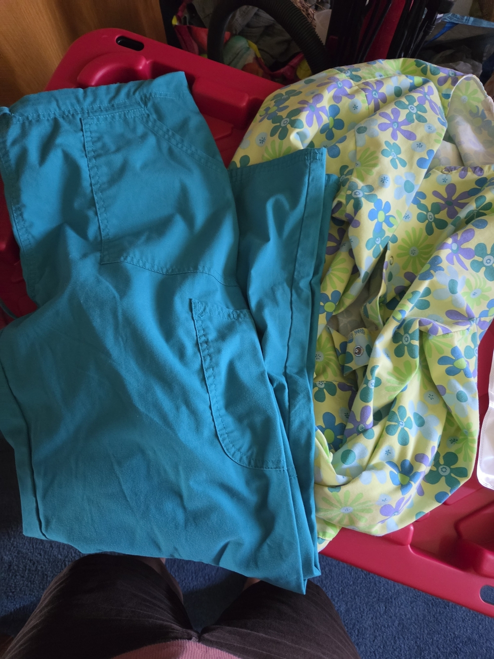 Women's Med. Scrub Jacket Colorful And MED scrub Pants